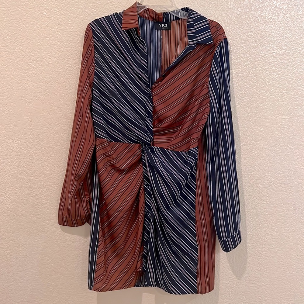 VICI long sleeve twist front striped dress size Large